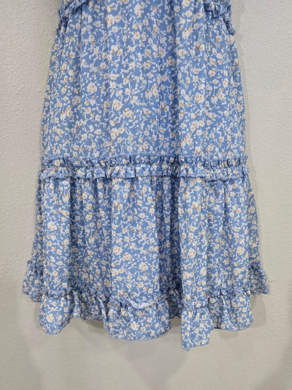 Windsor ✦ Blue Floral Ruffle Mini Dress ✦ Puff Sleeves V‑Neck Smocked Waist S - Picture 9 of 14